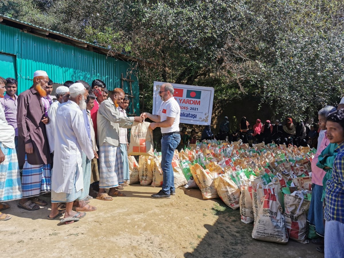 Urgent Aid Delivered to Bangladesh